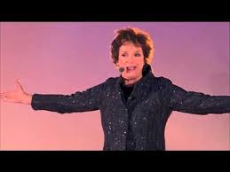 Na de inspirerende facebook ochtendsessies 'samen wakker worden met… lenette' is het nu tijd voor een nieuw, superleuk en uniek project van de 'blij ei academie': 11 De Wereld Beweegt Lenette Van Dongen The Passion 2016 Amersfoort Youtube Wereld Film Muziek