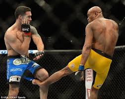 Silva.in his return to the boxing ring, the por su parte, silva apuntó que tiene mucho respeto por el boxeo y subrayó que es un gran fan del boxeador mexicano saúl 'canelo' álvarez. Anderson Silva Will Box Julio Cesar Chavez Jr