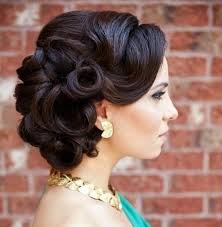 Firstly, section your clean, dry hair into long, vertical sections. 30 Flawless Formal Hairstyles For Short Hair 2021 Trends