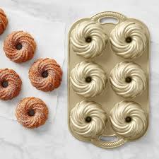 Nordic Ware Swirl 6 Mini Cakelet Pan Mini Bundt Pan Williams Sonoma Nordic Ware Cake Pans Cake Mold