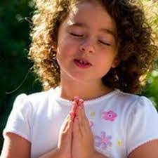 Ellen Salib's Instagram, Twitter & Facebook