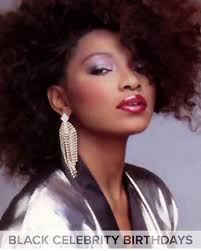 Wishing Shannon Woodward a happy birthday!