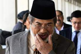 Born 30 march 1951) is a malaysian politician who served as the 14th chief minister of sabah in malaysia from march 2003 to may 2018. Musa Withdraws Suit Over Right To Be Cm But Who Will Bear Brunt Of Legal Costs Malaysia The Vibes