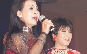 Con gái của ca sĩ hồ lệ thu năm nay đã 22 tuổi, cô bé sở hữu vẻ cá tính, đáng yêu. Gxunbcmt Tjrym