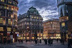 Vienna (/ v i ˈ ɛ n ə / (); Vienna Get In The Ring