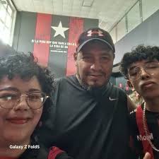 Nuestra tradicional rifa navidad 🤶 🎄 🎅 del 24 de diciembre 😍🥰😋 Les  deseamos una muy feliz y bendecida navidad ⛄️ 🎁 de parte de todo el equipo  de Pollos Jeffry 💪🏻