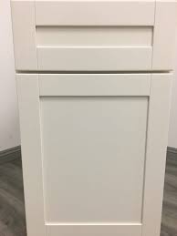 Shop the complete malibu metal collection $ 399. Malibu White Shaker Review Cabinetstogo Smooth Caramel Interior Finish Rta Cabinet Reviews