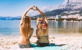 Makarska is one of the most beautiful croatian tourist destinations, which is very attractive due to its nature and climate, as well as interesting history. Majowka I Chorwacja I Riwiera Makarska Wyjazdy Studenckie Wakacje I Obozy Student Travel