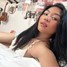 Erica Peacock's Instagram, Twitter & Facebook