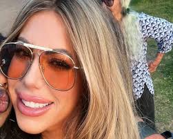 Michelle Kochan's Instagram, Twitter & Facebook