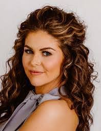 Lindsey Wick's Instagram, Twitter & Facebook