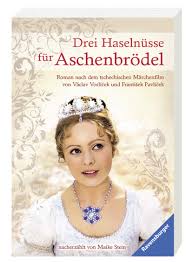Die verwunschenen nüsse bergen jedoch so manches geheimnis und helfen ihr dabei, endlich ihr glück zu finden. Drei Haselnusse Fur Aschenbrodel Stein Maike 9783473525287 Amazon Com Books