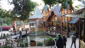 A alemanha foi o maior teatro de operações da guerra e o palco da disputa final entre os bourbons da frança e os habsburgos da alemanha pela supremacia na europa. Alemanha Encantada æ ¼æ‹‰ç'ªå¤šalemanha Encantadaçš„åœ–ç‰‡ Tripadvisor