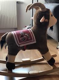 87 cm (hoch) und 94 cm (lang). Schaukelpferd Hennes 1 Fc Koln In 53359 Rheinbach Fur 70 00 Zum Verkauf Shpock De