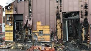 Un enfant se rendait à pied à l'école lorsqu'une camionnette s'est portée à sa hauteur. Degats Incendie Creche La Buissonniere Marcq En Baroeul