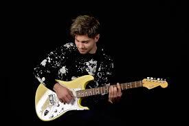 Regarded as one of the most distinguished classical guitarists of the 20th century. Julian Reim Julian Reim Twitter