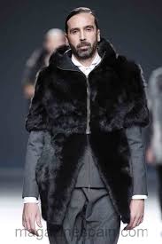 Mercedes Benz Fashion Week Madrid 2015 Etxeberria Magazinespain Com Abrigos De Piel Para Hombre Moda Moda Masculina