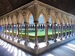 Mont Saint Michel Cloitre De L Abbaye Emmrichard Beautiful Places Places Fairy Tales