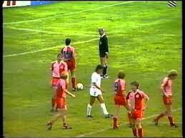 El travesaño le negó el gol a eriksen. 08 06 1986 Denmark V Uruguay Youtube