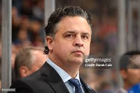 832 photos et images haute résolution de Derek Travis