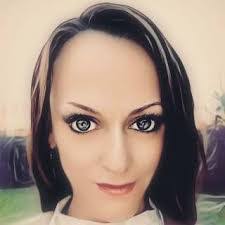 Olivia Morrow's Instagram, Twitter & Facebook