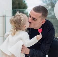 Erika choperena news, gossip, photos of erika choperena, biography, erika choperena boyfriend list 2016. Erika Choperena Wiki Age Antoine Griezmann S Wife Bio Family