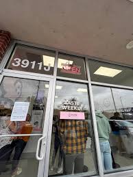 Come support the Davis family today at Crumbl until 10 pm. The manager  tragically lost his life.