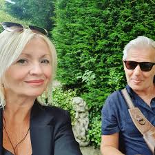 Had a lovely weekend away for a family wedding and you know you've had a  good time when your last pic is like this one...swipe left 🤣🤣 We were  also very excited