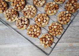 Low Carb Nussknacker Kekse Low Carb Platzchen Lebensmittel Essen Einfache Kokosmakronen