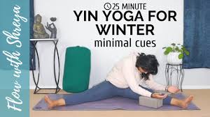 Dessa är uppbyggda runt de olika elementen och meridianerna som vi arbetar med… Yin Yoga For Winter 25 Minute Minimal Cues Yin Yoga Practice Youtube