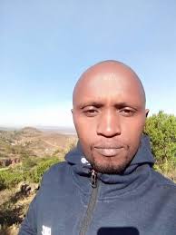 Importance of humility in job search