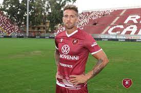 Rimani sempre aggiornato attraverso gli ultimi tweet. Reggina 1914 On Twitter The First Shirt For The Season 20 21 Lillo D Ascola Ambition
