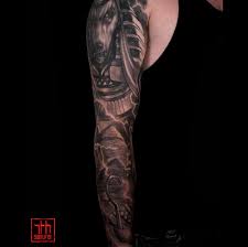 Egyptian half sleeve with tutankhamun's death mask and pyramids by pralea dani, an artist based in bucharest, romania. Levi Anubis Egyptian Pyramids Osirus Eye Sleeve Edmonton 7th Samurai Best Tattoo 7th Samurai Tattoos