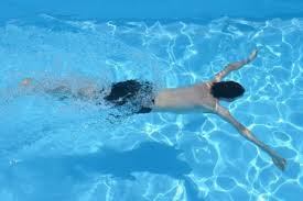 Envie De Prendre Un Bain La Piscine A Montigny Les Cormeilles Montigny Les Cormeilles