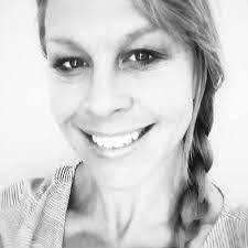 Kimberly Bergquist's Instagram, Twitter & Facebook