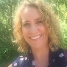 Beth Castleberry's Instagram, Twitter & Facebook