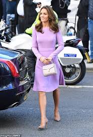 Kate middleton took to instagram in order to share an important message about mental health and encouraged kids and parents alike to express themselves. january 31, 2021. Kate Middleton Will Look To Her Majesty For Style Inspiration When She Becomes Queen Readsector