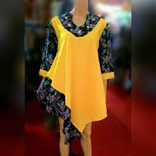 Gamis batik asimetris dan unik Tunik Asimetris Tunik Dress Model Asimetris Yg Trendy Dan Lembut Melambai Seiring Langkah Anda Terbuat Dari Kain Batik K Tunic Styles High Low Dress Fashion