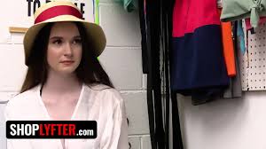 Lucky Officer Getting His Dick Sucked Off By Nympho Kleptomaniac -  Shoplyfter - XNXX.COM