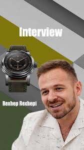 سافر مع صانع الساعات البارع رجب رجبي، من خلال إحدى حلقات سلسلة “وقت  للحديث”، حيث يروي لنا رحلته في عالم صناعة الساعات، منذ أن كان صبياً مفتوناً  بالساعات، وحتى فوزه بإحدى جوائز مسابقة “جائزة جنيڤ ...