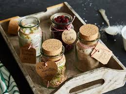 Aromatisiertes Salz In 4 Sorten Zum Verschenken Rezept Selbstgemachte Geschenke Aus Der Kuche Gourmet Selbstgemachte Geschenke Essen