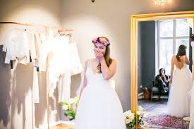 Es gibt ein ganz große auswahl an hochzeitskleider, mehr als 300 edelsteine. Wie Ich Mein Brautkleid Verkauft Habe Und Warum Es Ein Kleines Drama War The Kaisers