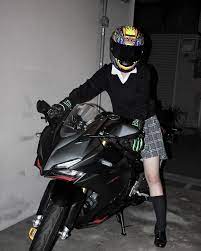 プリンセス さんはinstagramを利用しています してみたかった bike bikegirl バイクのある生活 バイクのある景色 ホンダ honda cbr instagood instalike バイク乗りと繋がりたい followm 女性ライダー バイク 女子 プリンセス