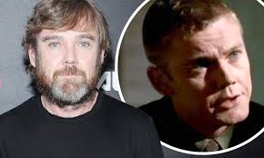 Sometimes i'm funny, sometimes i sing, sometimes i act, sometimes i dance. Ricky Schroder Won T Be Charged In First Arrest As Actor Gets Jailed In Second Altercation Daily Mail Online
