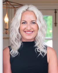 1945 Willoway Circle N