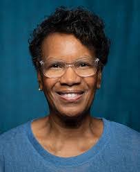 Patti Bauer's Instagram, Twitter & Facebook