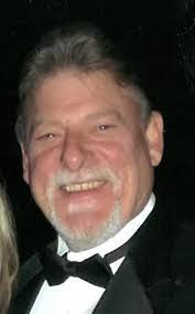 Dennis Howe's Instagram, Twitter & Facebook