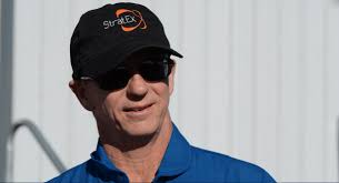 14 MINUTES FROM EARTH (2016) review