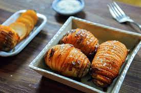 Hasselback Potatoes With Garlic Paprika Oil Recipe Recipe Recipes Hasselback Potatoes Cooking