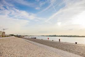 Antwerp's zuid neighbourhood is a thriving part of the city right next to richard rogers' famous law. Vernieuwde Scheldekaaien Sint Andries En Zuid Openen Met Groot Feest Ag Vespa